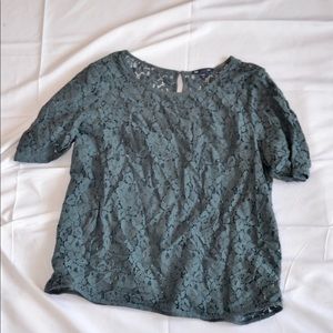 Gap lace top! Size Medium